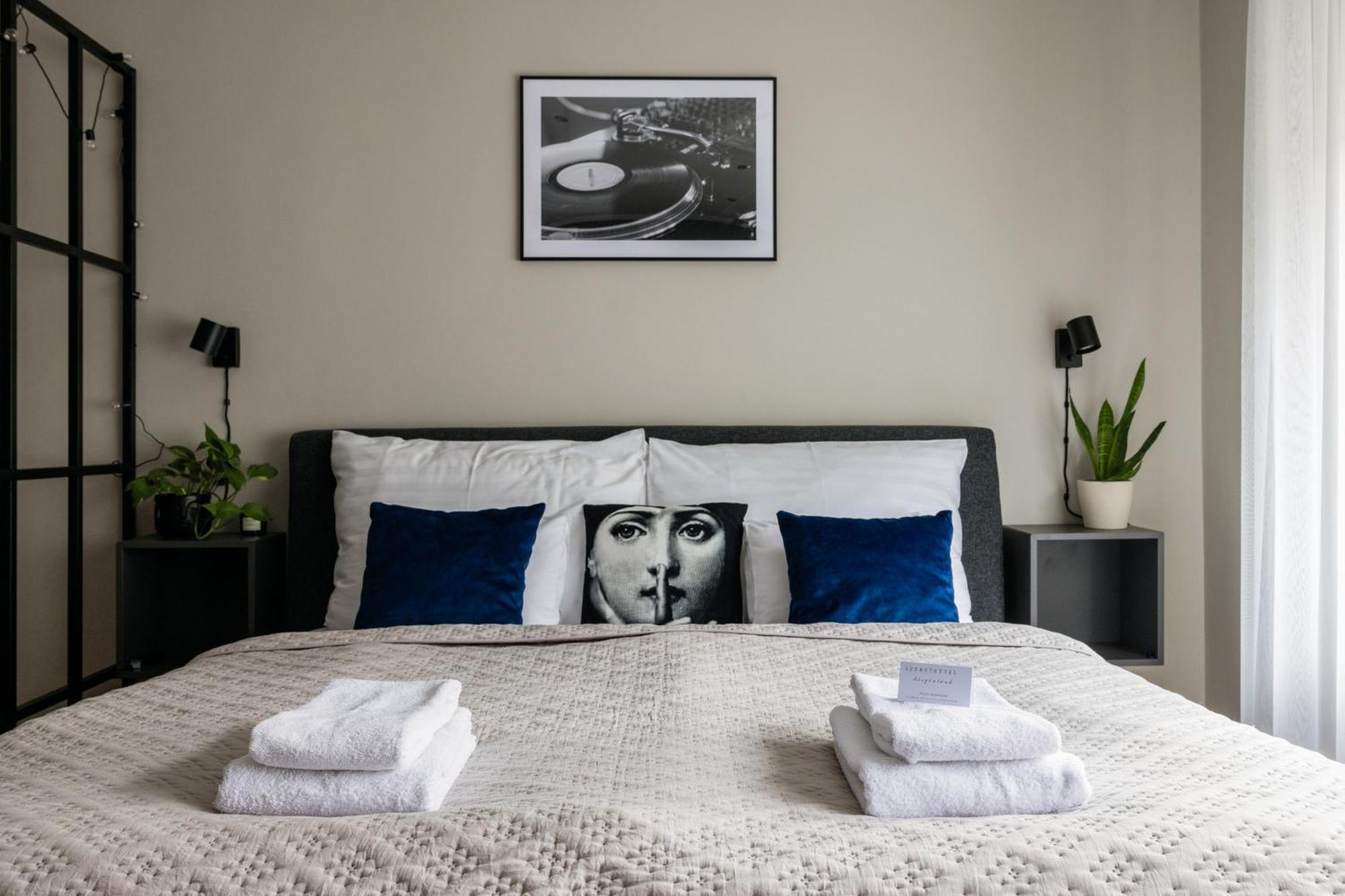 Oázis Apartman Veszprém Esterno foto